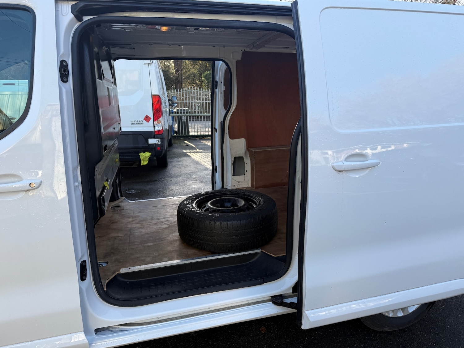 Used Vauxhall Vivaro 2019 for sale - 77127611: Photo 13