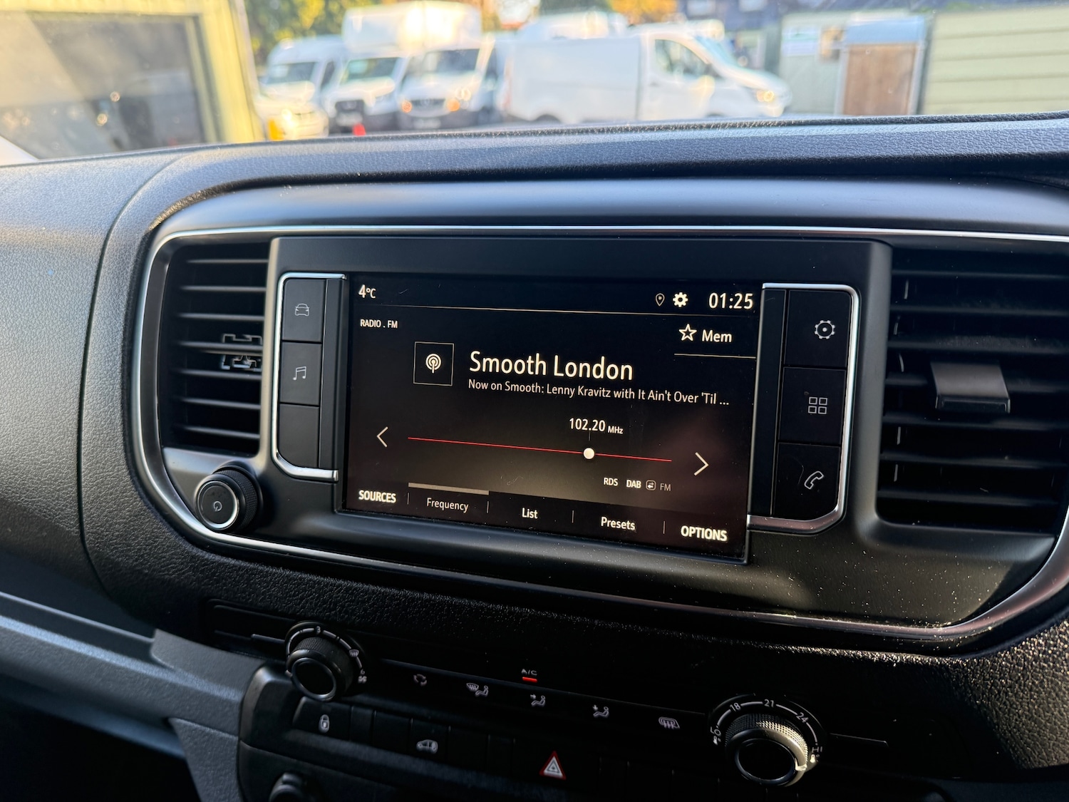 Used Vauxhall Vivaro 2019 for sale - 77127611: Photo 16