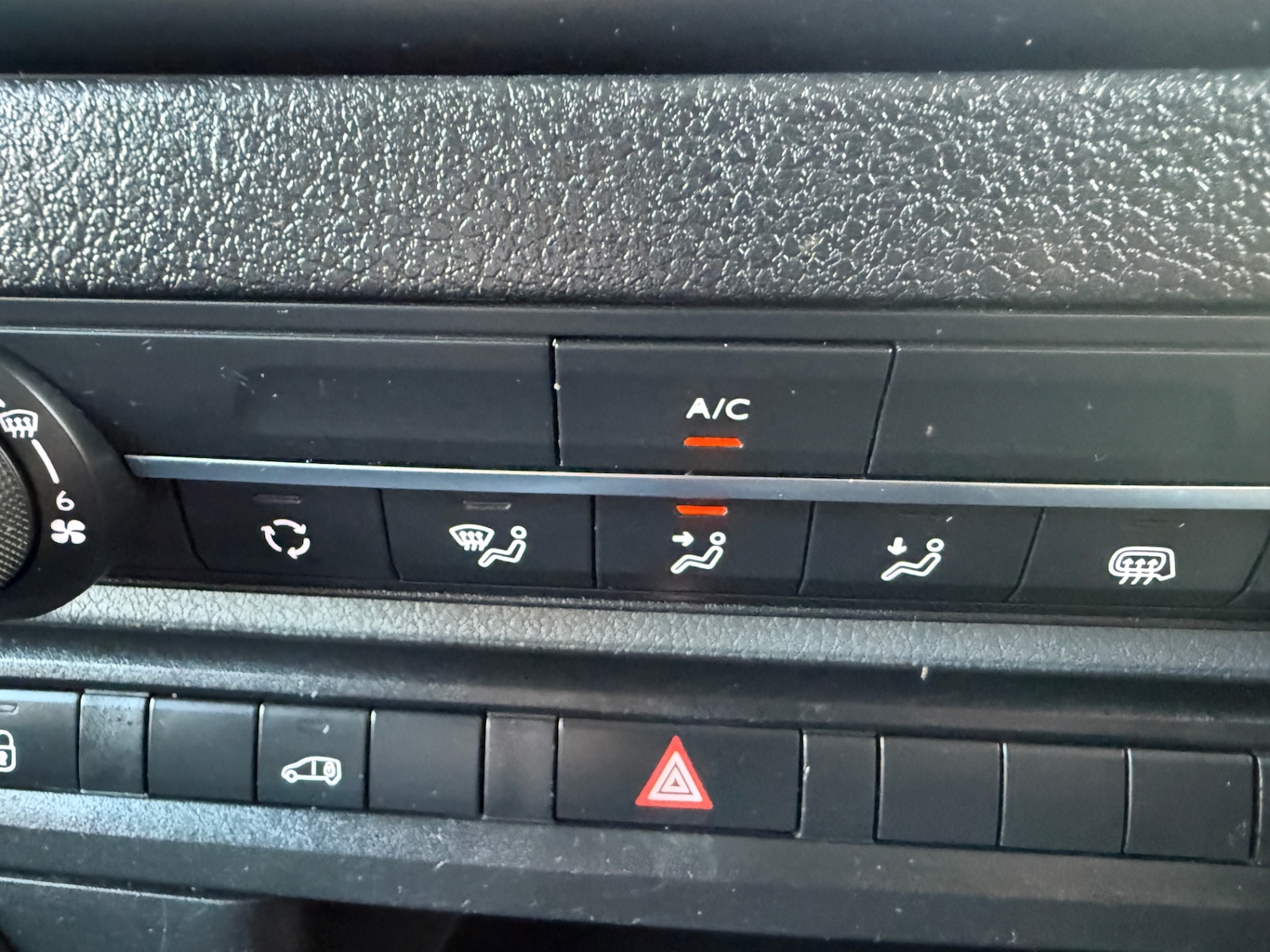 Used Vauxhall Vivaro 2019 for sale - 77127611: Photo 18