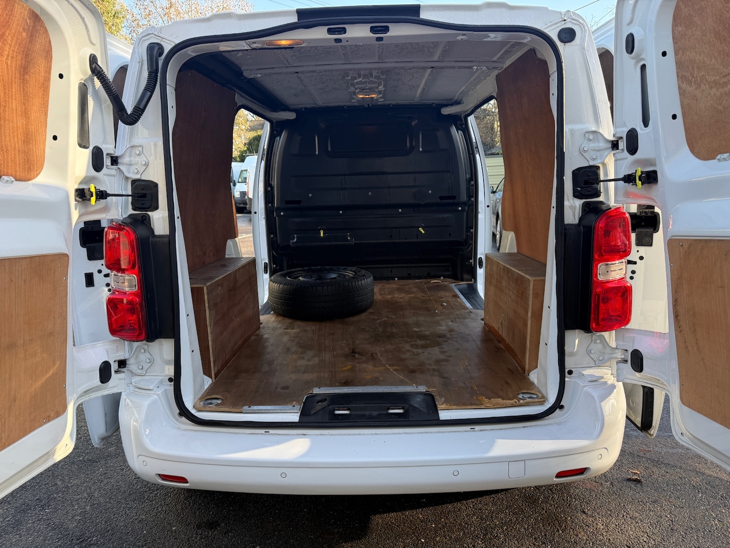 Used Vauxhall Vivaro 2019 for sale - 77127611: Photo 5