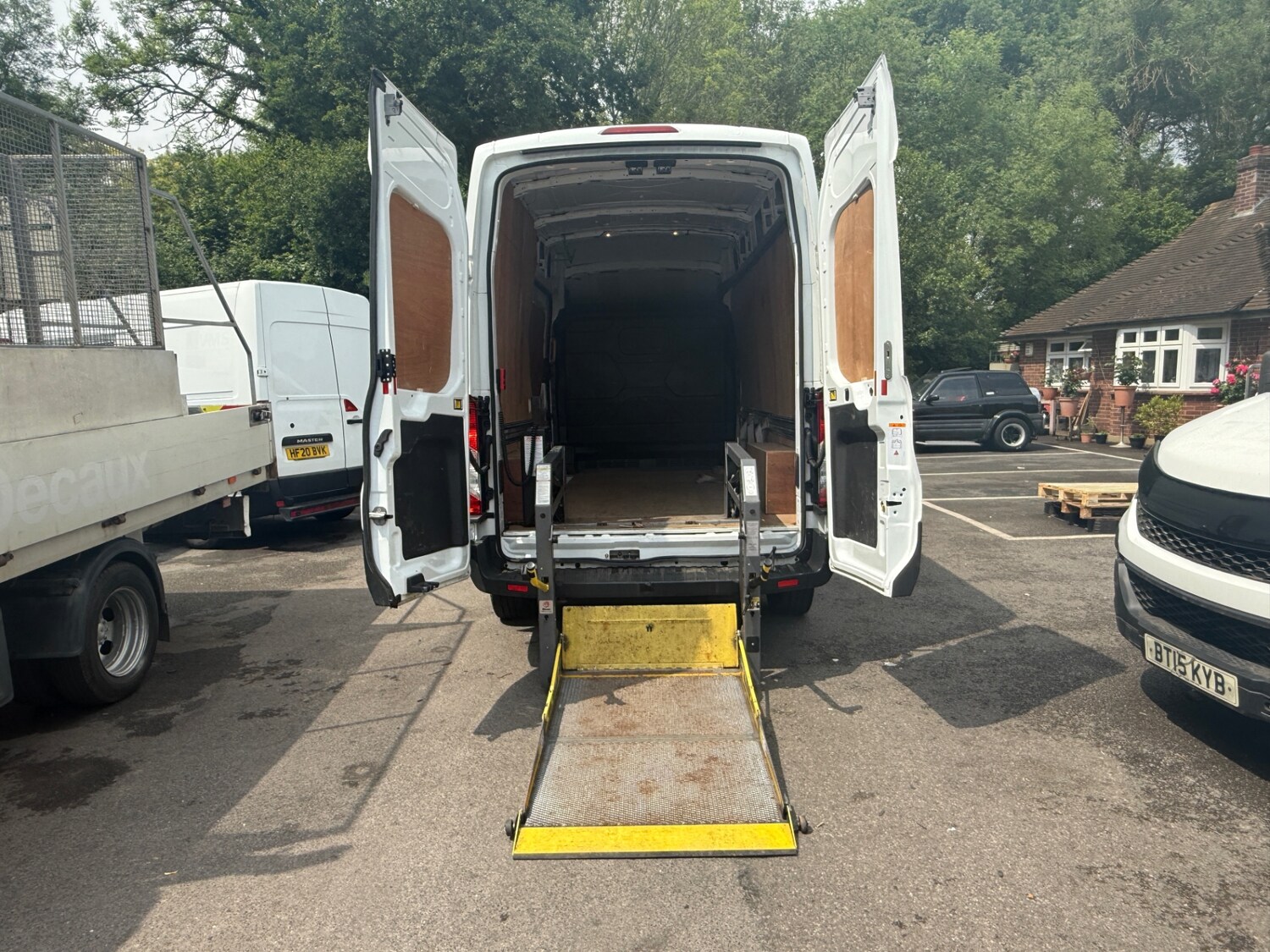 Vehicle 21