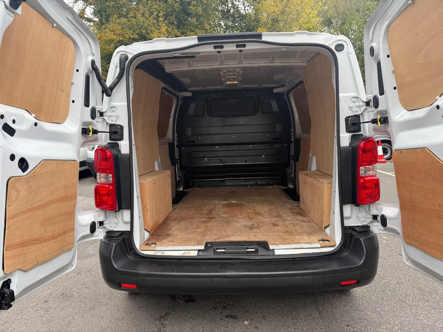 Used Peugeot Expert 2022 for sale - 76316713: Photo 11