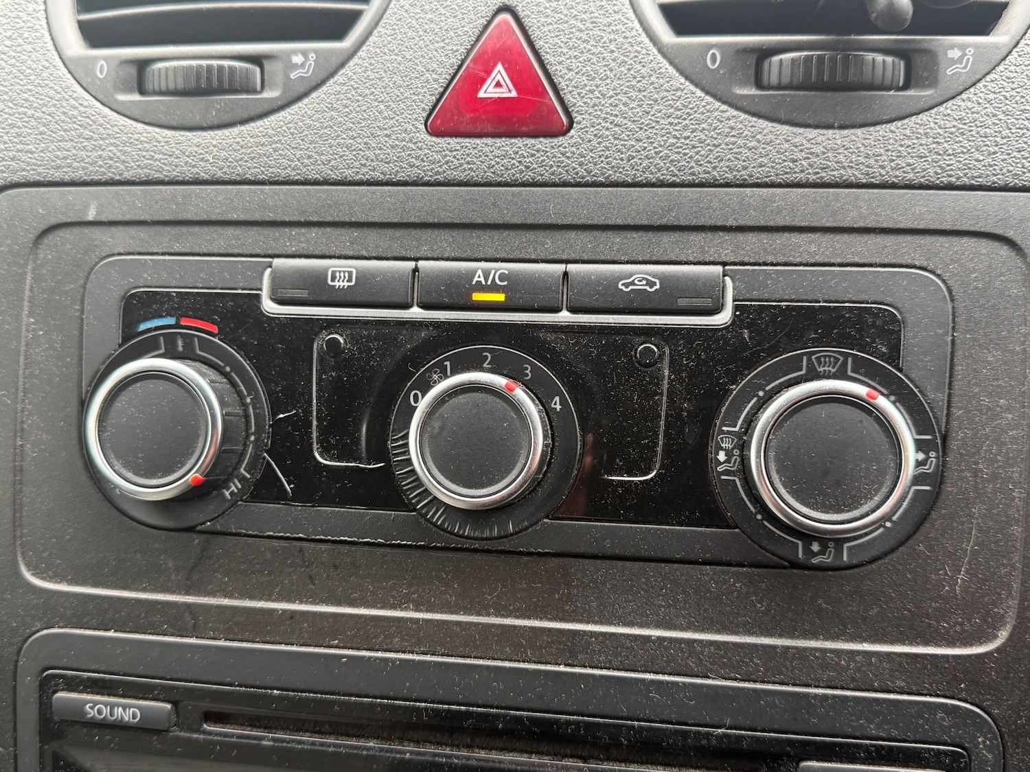 Used Volkswagen Caddy 2012 for sale - 77467836: Photo 11