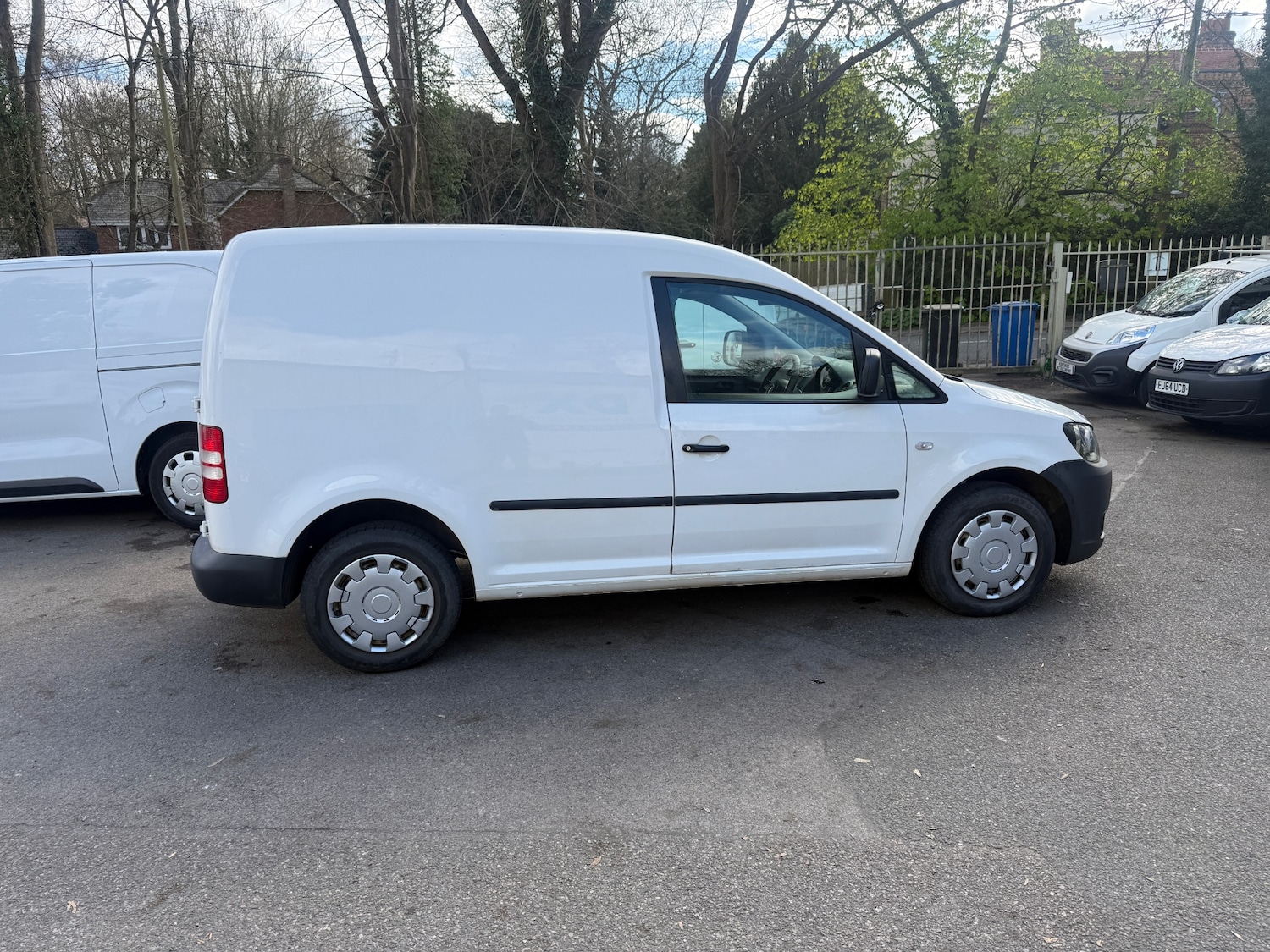 Used Volkswagen Caddy 2013 for sale - 78106408: Photo 2