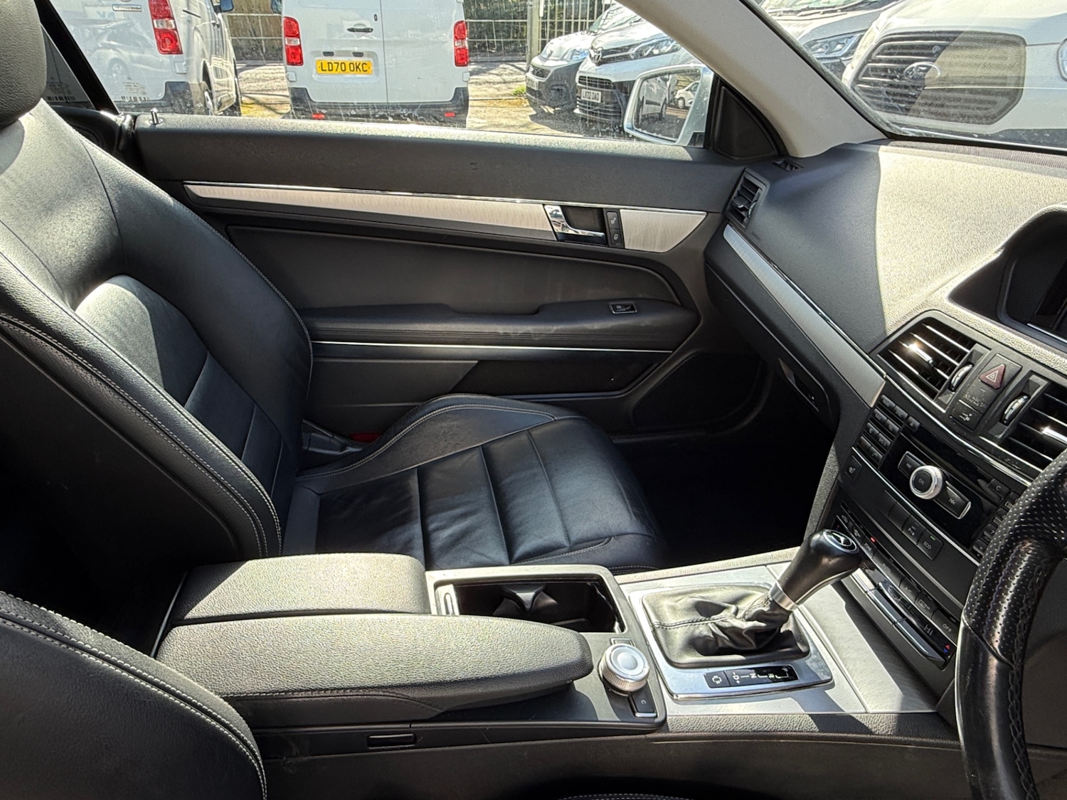 Used Mercedes-Benz E Class 2011 for sale - 77871771: Photo 12