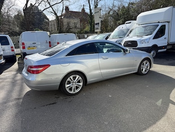 Used Mercedes-Benz E Class 2011 for sale - 77871771: Photo