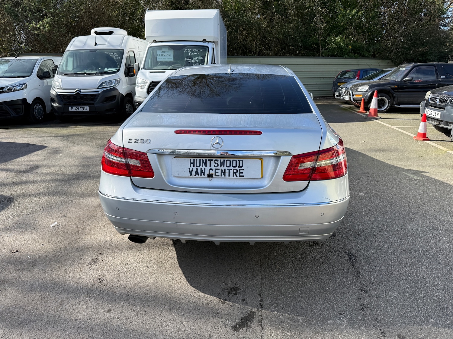 Used Mercedes-Benz E Class 2011 for sale - 77871771: Photo 5