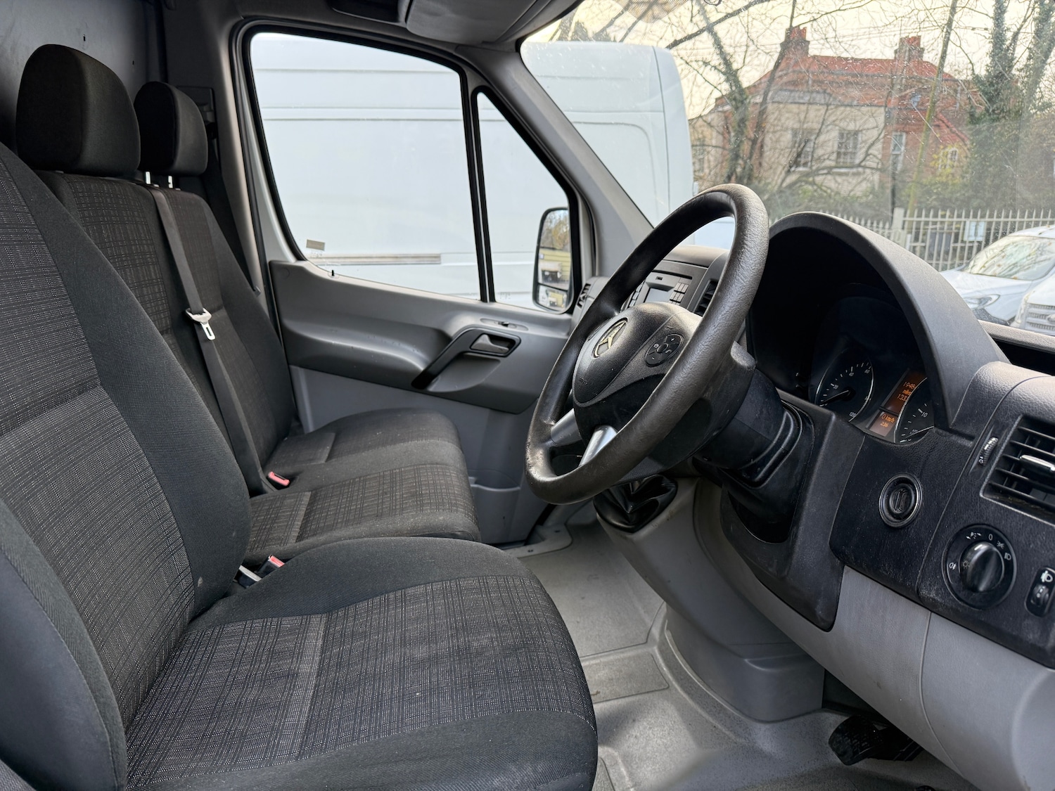 Used Mercedes-Benz Sprinter 2018 for sale - 76853533: Photo 9