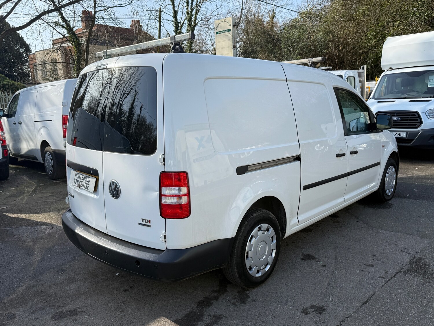 Used Volkswagen Caddy Maxi 2015 for sale - 77666639: Photo 3