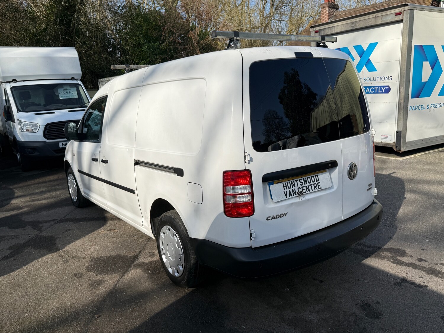 Used Volkswagen Caddy Maxi 2015 for sale - 77666639: Photo 5