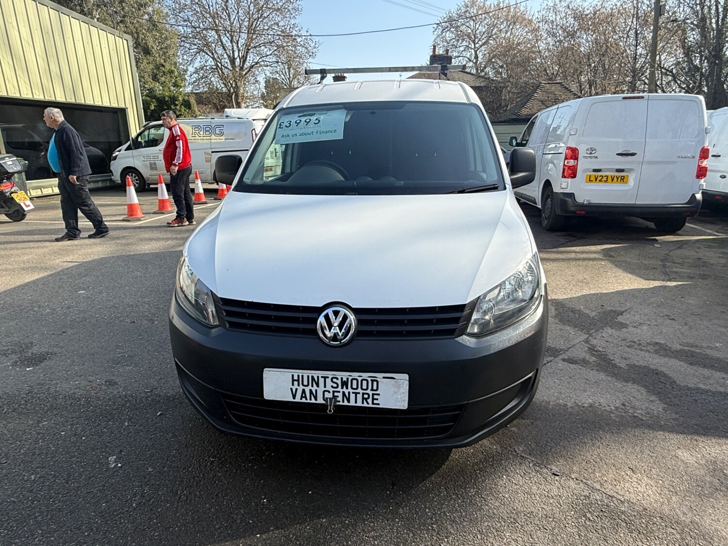 Used Volkswagen Caddy Maxi 2015 for sale - 77666639: Photo 8