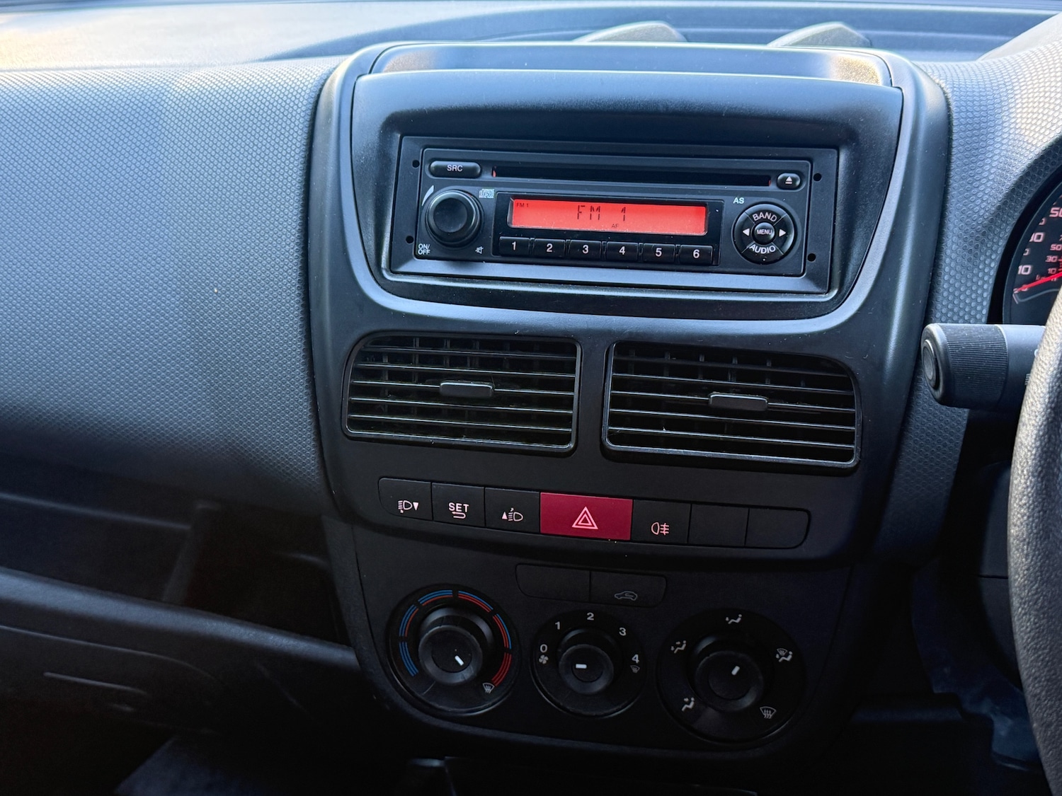 Used Fiat Doblo 2015 for sale - 77704359: Photo 19