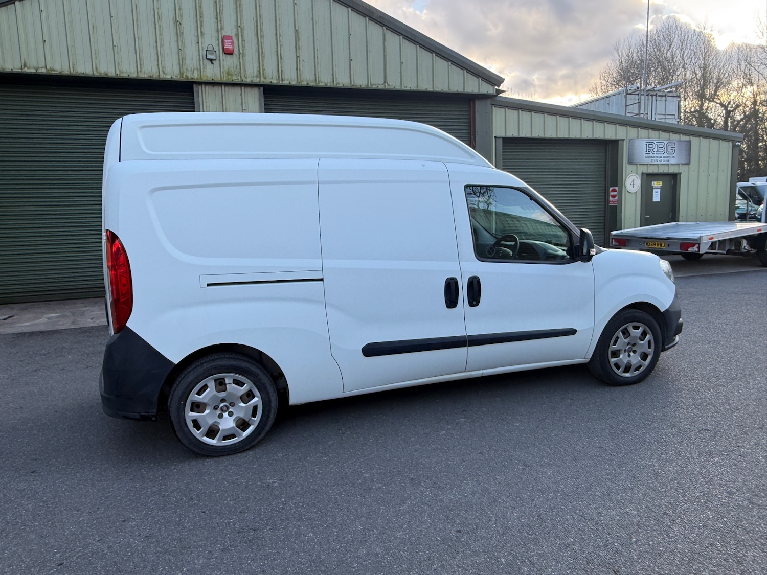 Used Fiat Doblo 2015 for sale - 77704359: Photo 3