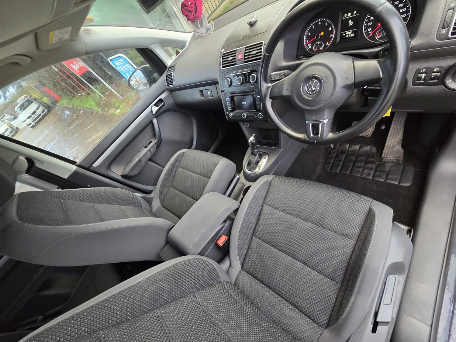 Used Volkswagen Touran 2012 for sale - 77476666: Photo 17