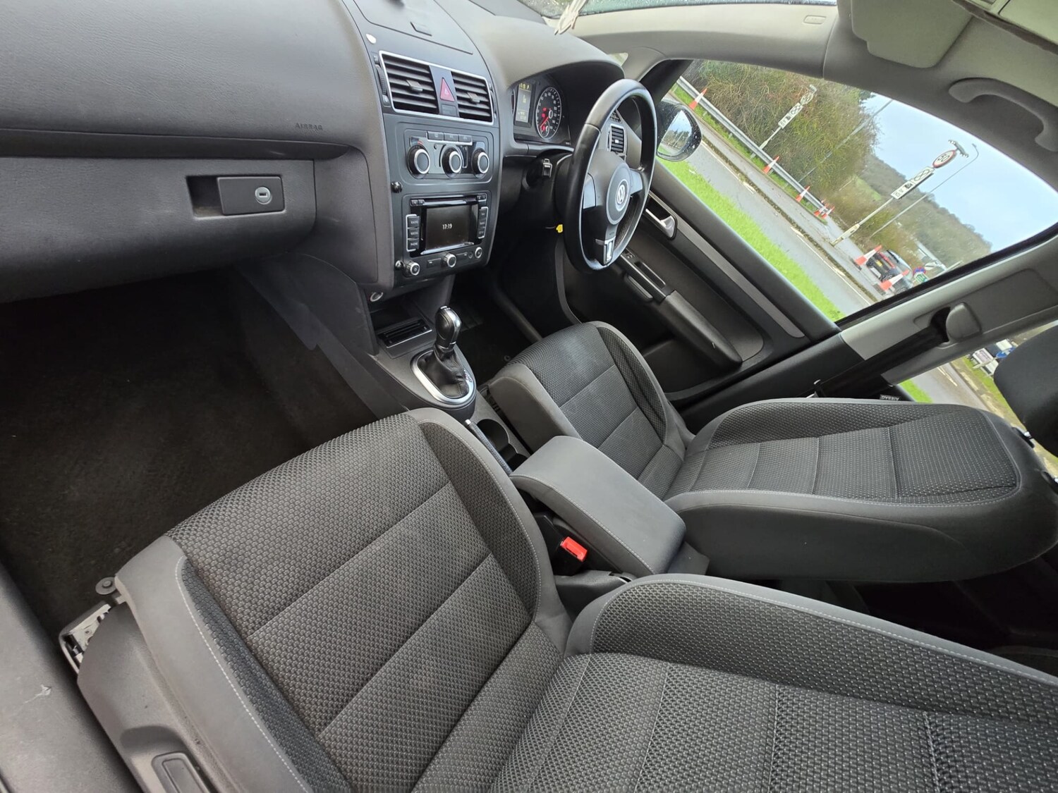 Used Volkswagen Touran 2012 for sale - 77476666: Photo 18