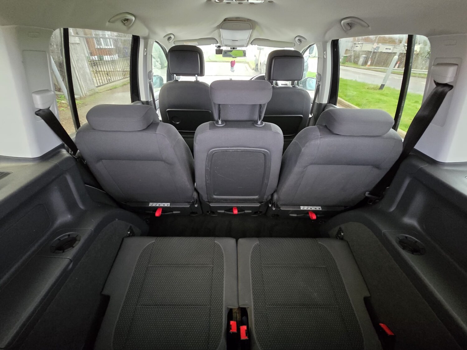 Used Volkswagen Touran 2012 for sale - 77476666: Photo 22