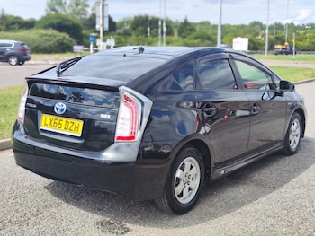 Used Toyota Prius undefined for sale - 79087591: Photo