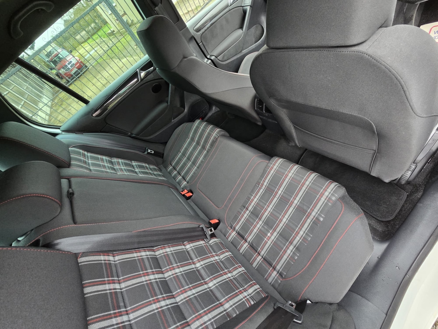 Used Volkswagen Golf 2011 for sale - 77803381: Photo 19