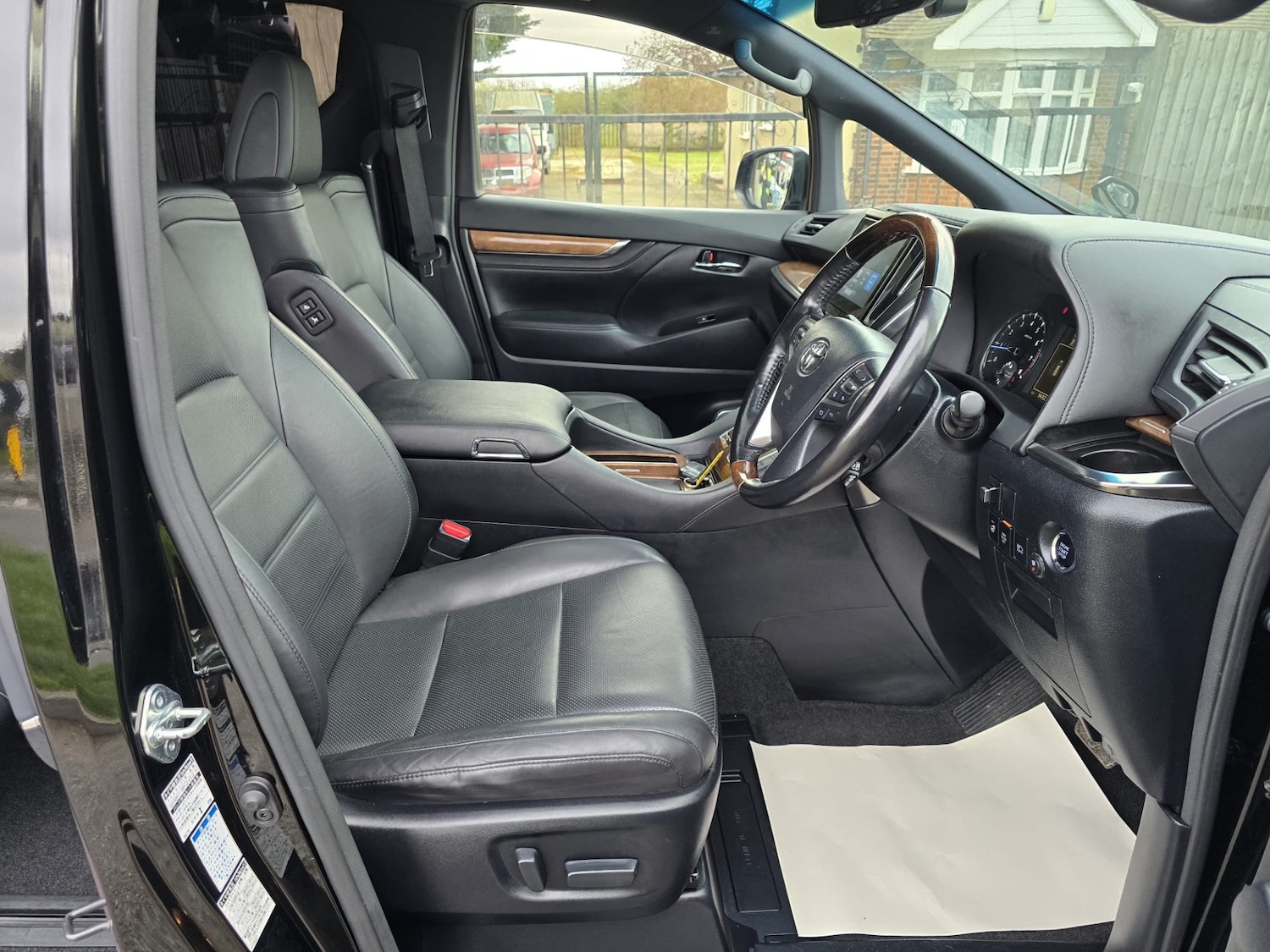 Used Toyota Alphard 2026 for sale - 78000433: Photo 15