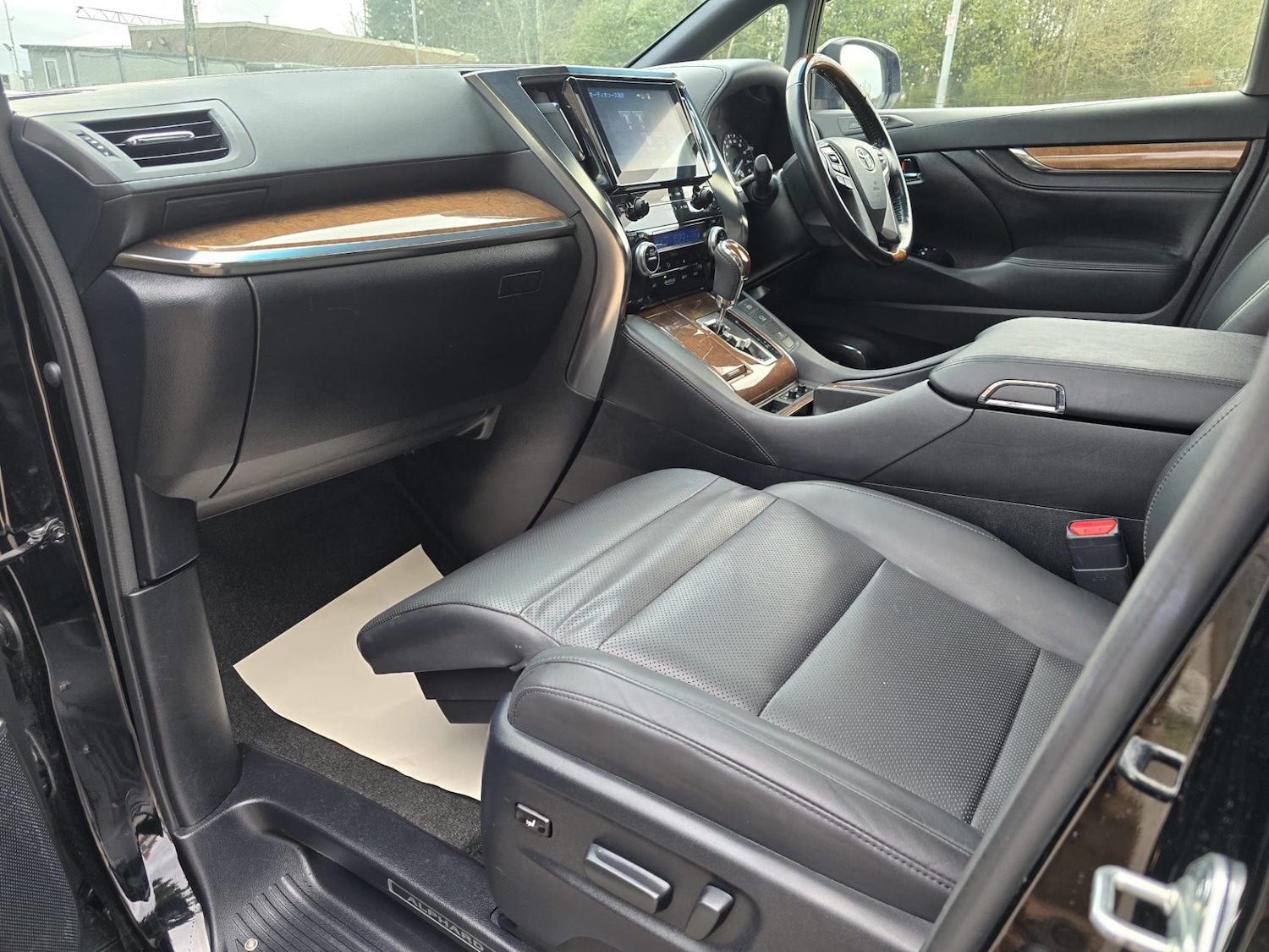 Used Toyota Alphard 2026 for sale - 78000433: Photo 21