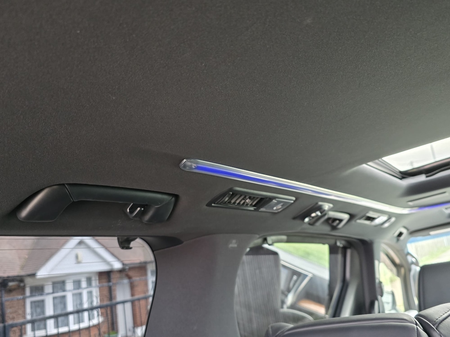 Used Toyota Alphard 2026 for sale - 78000433: Photo 31