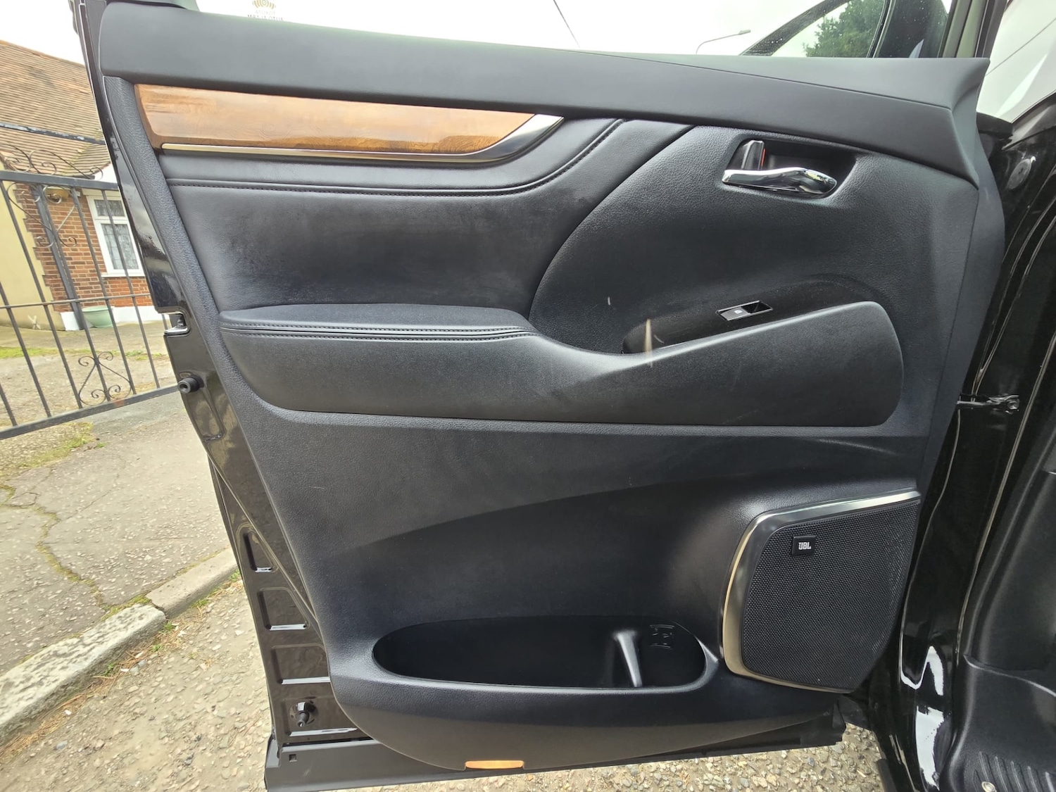 Used Toyota Alphard 2026 for sale - 78000433: Photo 43