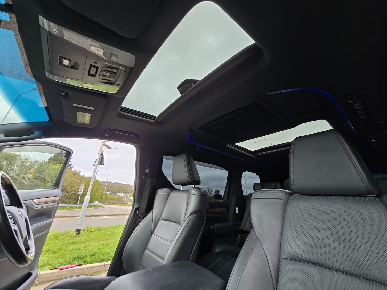 Used Toyota Alphard 2026 for sale - 78000433: Photo 44