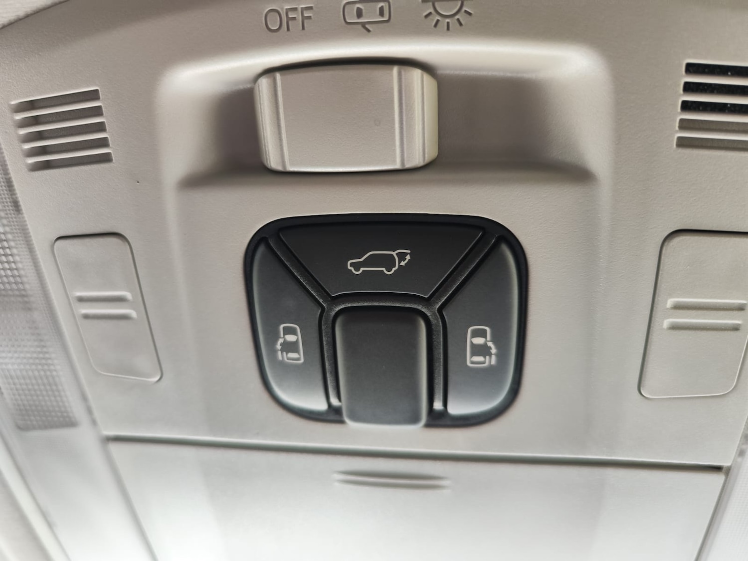 Used Toyota Alphard 2014 for sale - 76309823: Photo 21