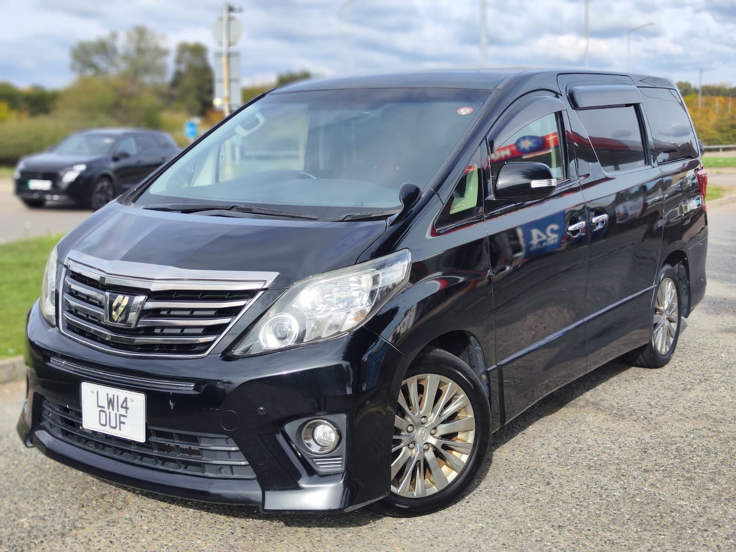 Used Toyota Alphard 2014 for sale - 76309823: Photo 3