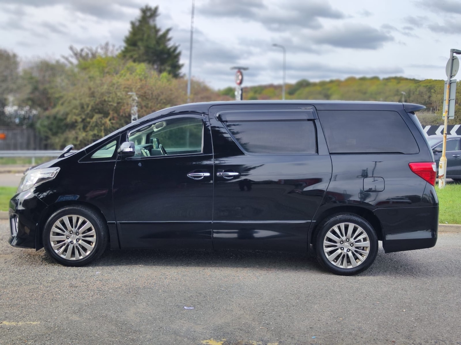 Used Toyota Alphard 2014 for sale - 76309823: Photo 7