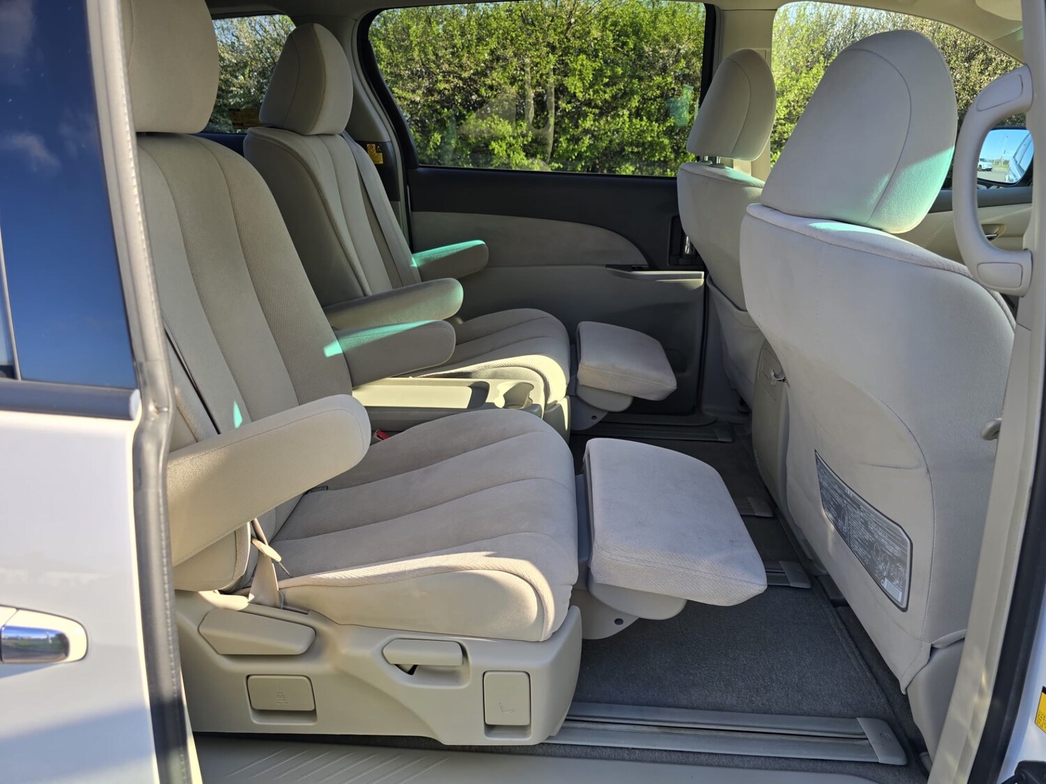 Used Toyota Estima 2023 for sale - 78109862: Photo 15