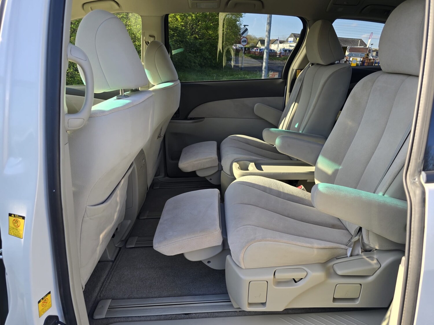 Used Toyota Estima 2023 for sale - 78109862: Photo 16