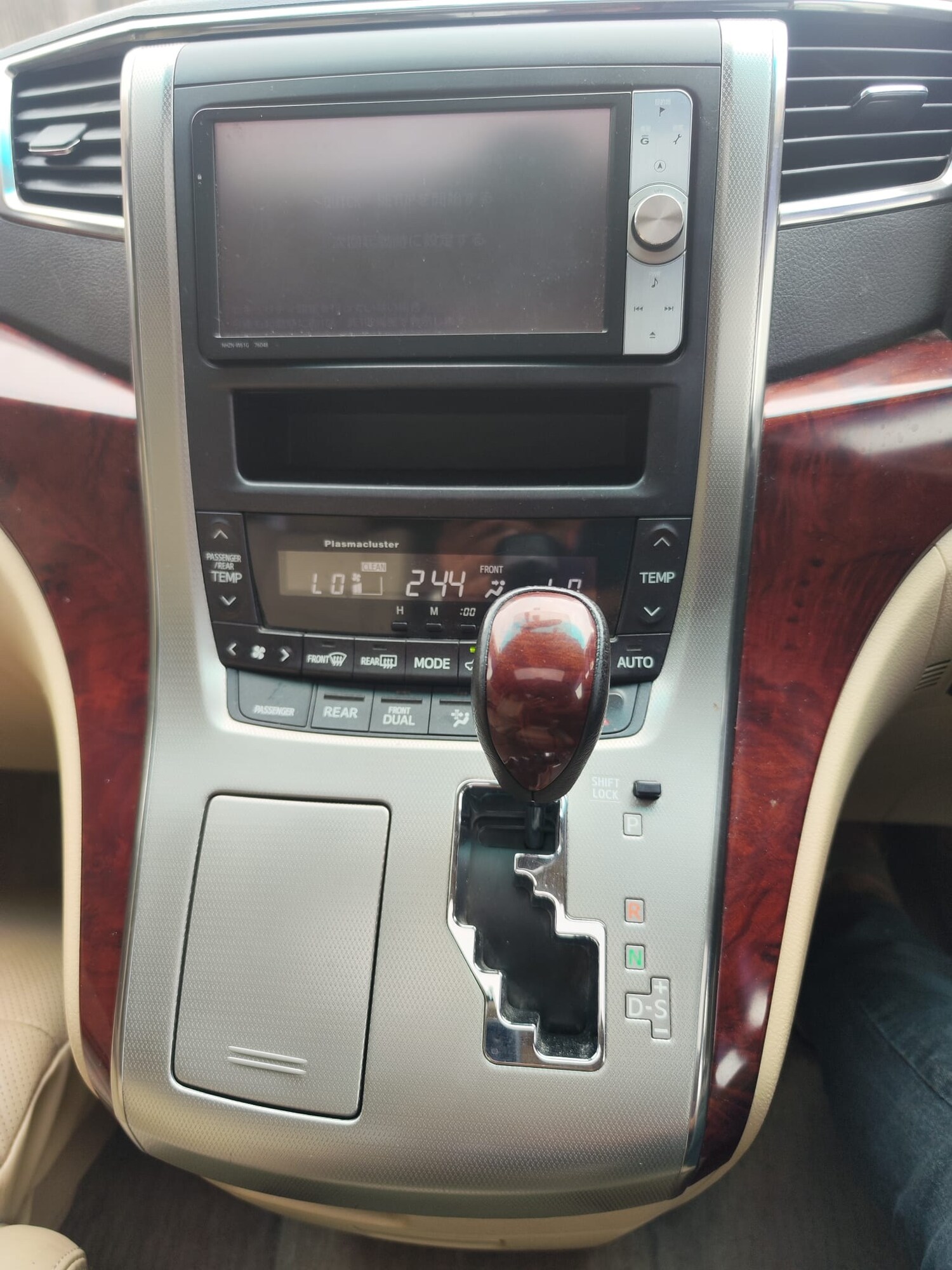 Vehicle 28