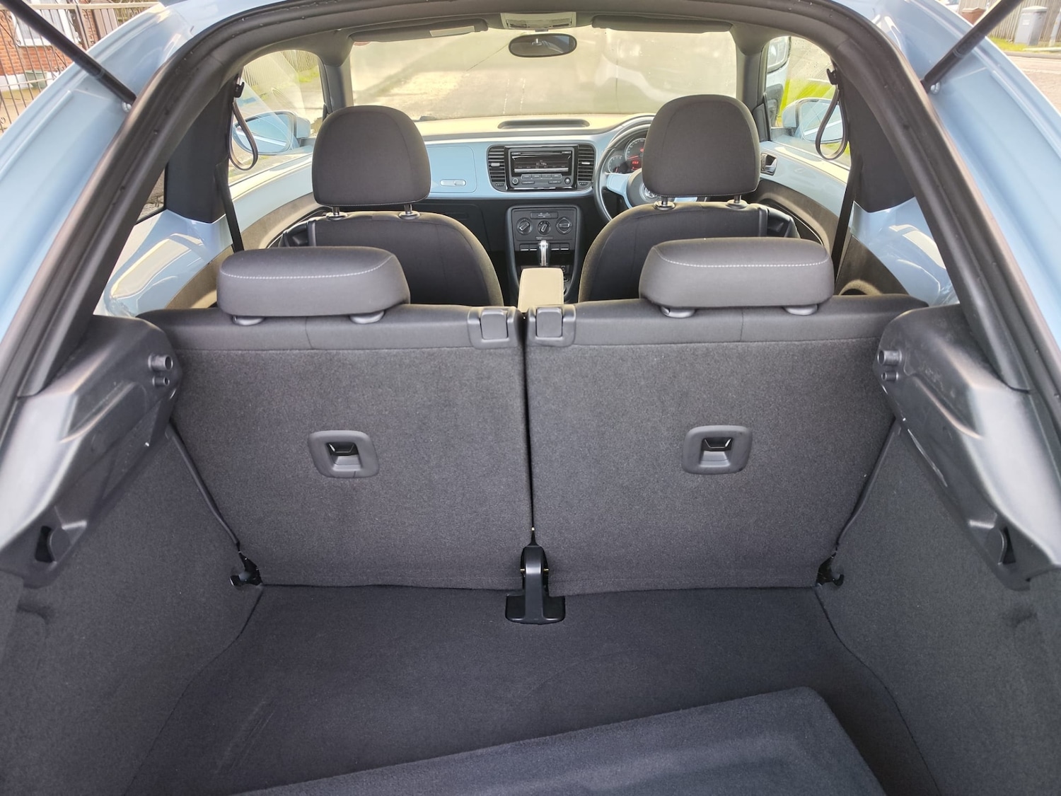 Used Volkswagen Beetle 2025 for sale - 77261840: Photo 18