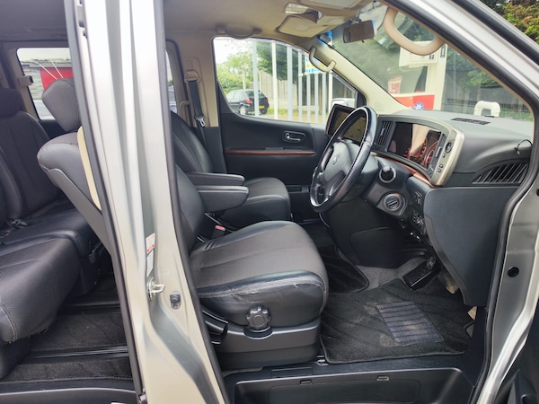 Used Nissan Elgrand 2006 for sale - 69632541: Photo 10