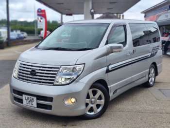 Used Nissan Elgrand  for sale - 69632541: Photo