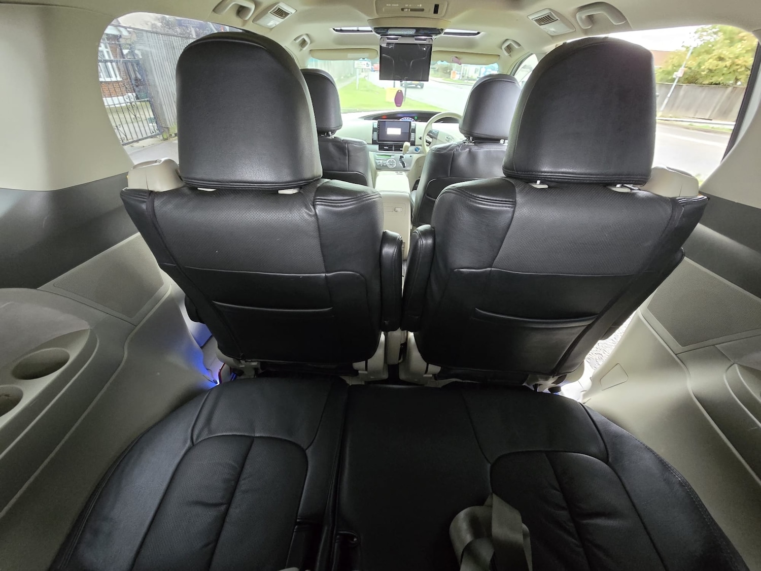 Used Toyota Estima 2010 for sale - 76542507: Photo 24