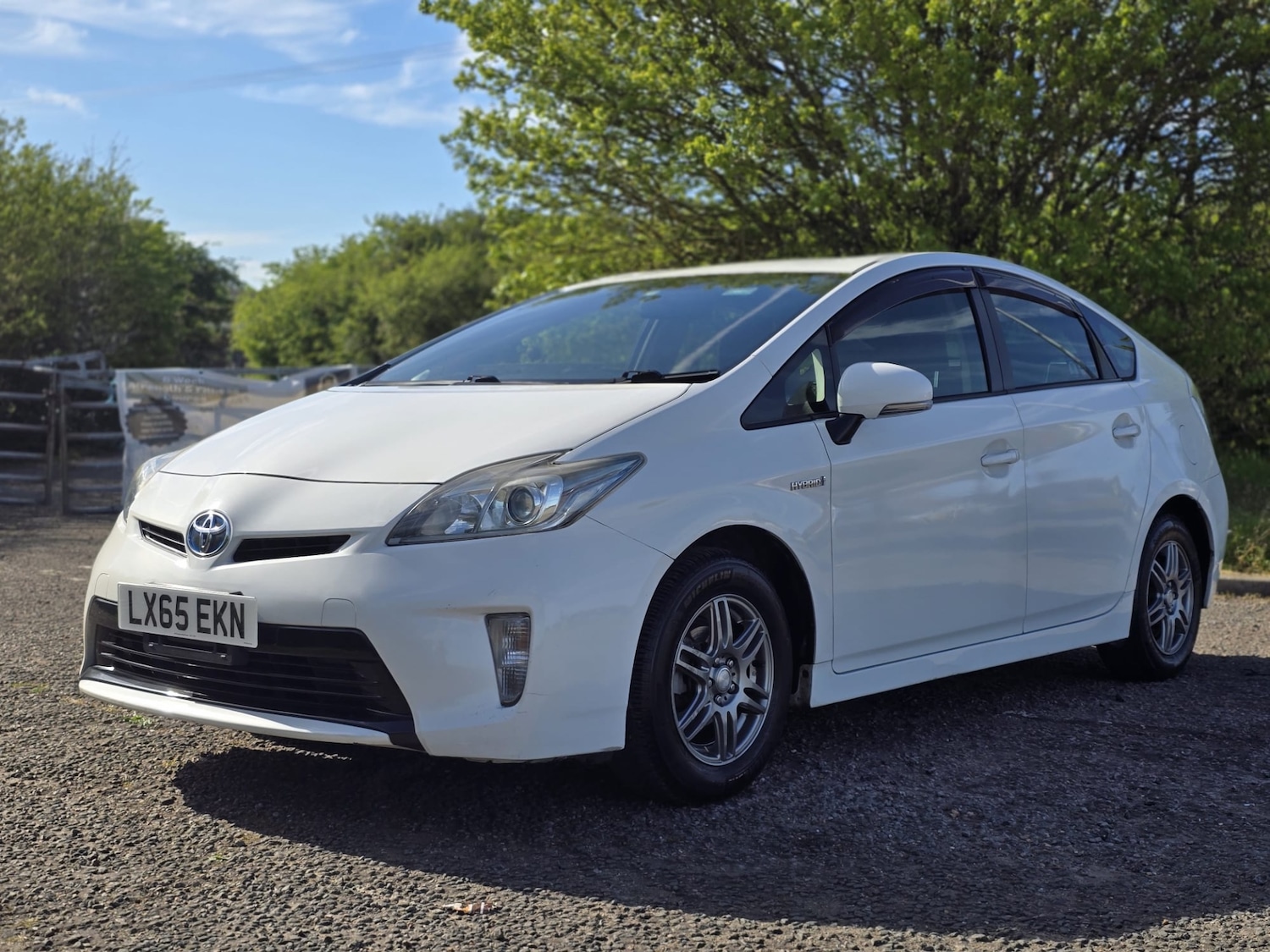 Used Toyota Prius 2015 for sale - 78144776: Photo 2