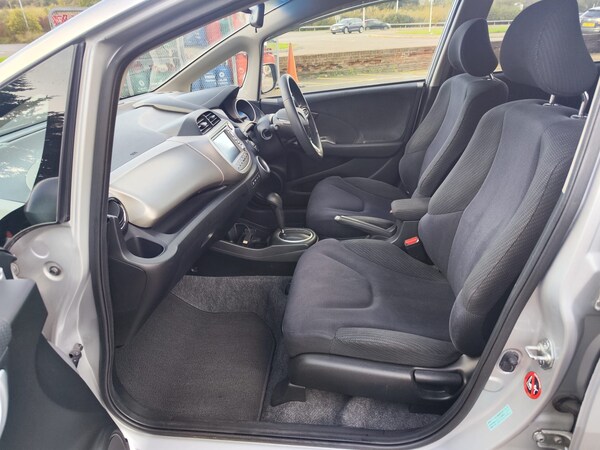 Used Honda Fit 2011 for sale - 69126988: Photo 11