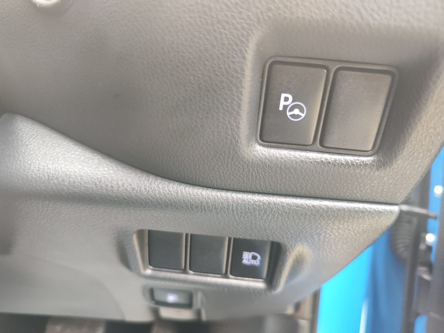 Used Toyota C-HR 2018 for sale - 76353712: Photo 20