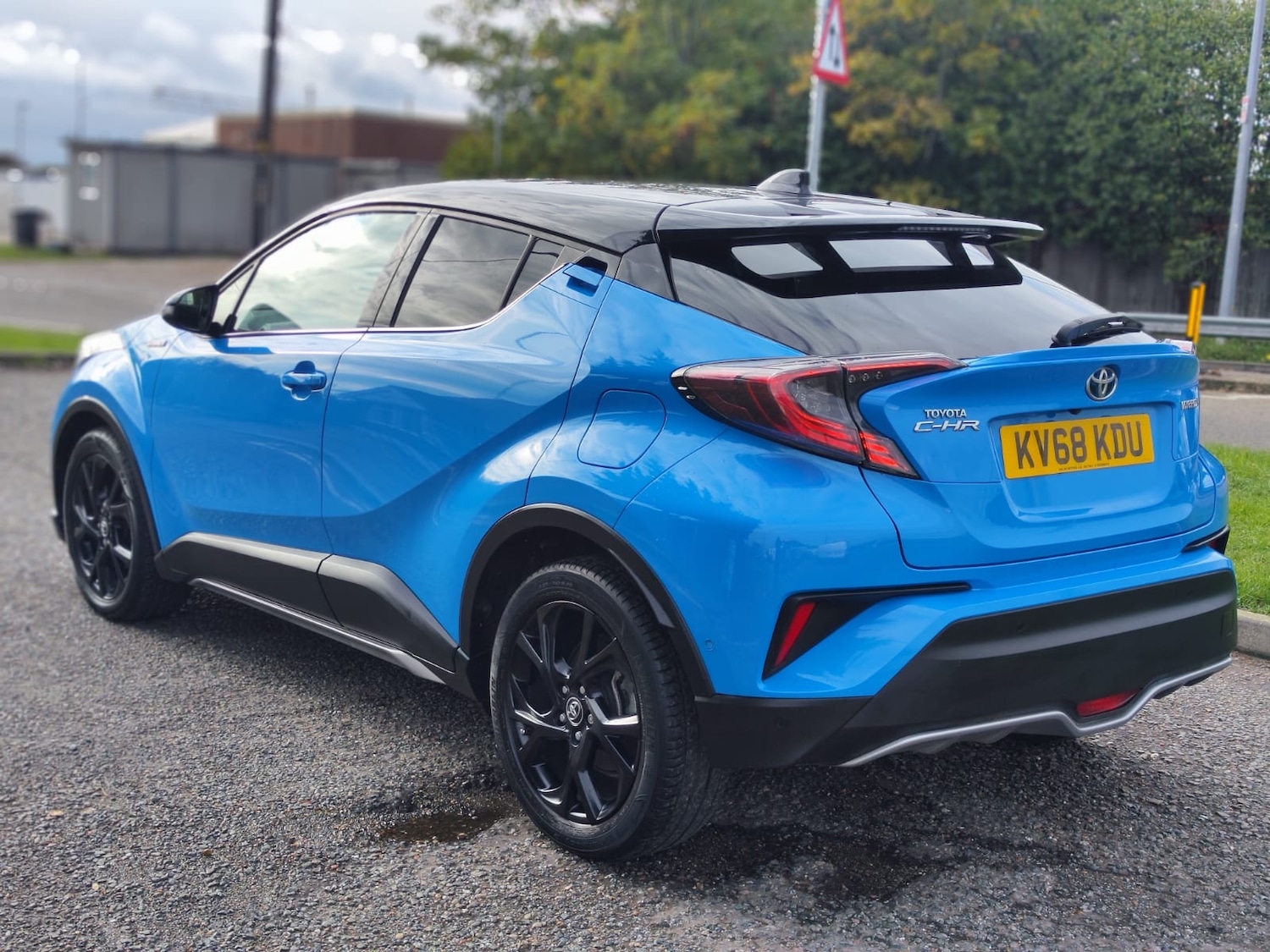 Used Toyota C-HR 2018 for sale - 76353712: Photo 4