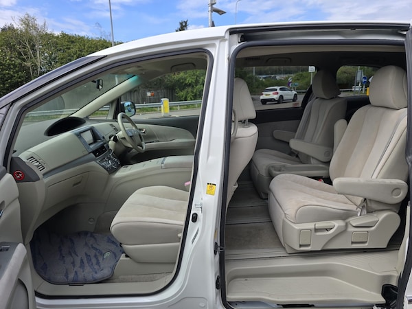 Used Toyota Estima 2010 for sale - 74524665: Photo 14