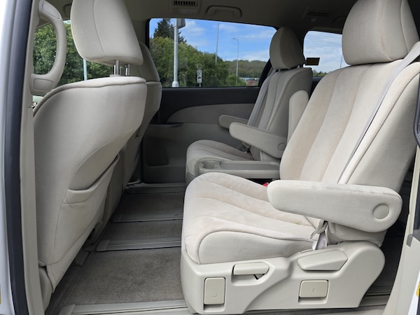 Used Toyota Estima 2010 for sale - 74524665: Photo 16