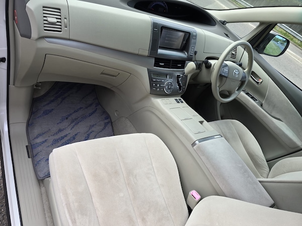 Used Toyota Estima 2010 for sale - 74524665: Photo 17