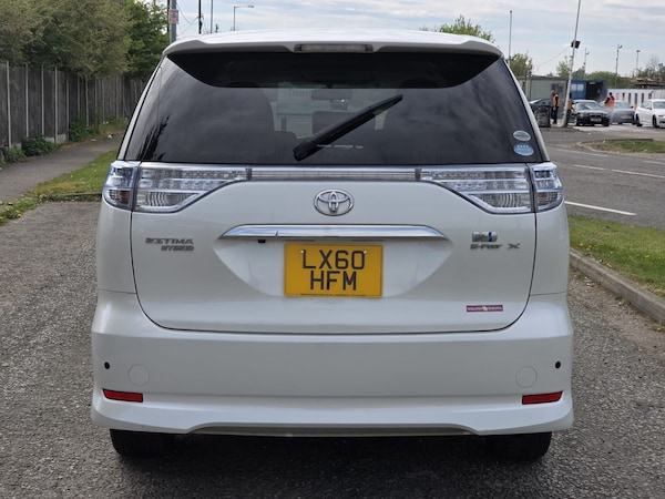 Used Toyota Estima 2010 for sale - 74524665: Photo 4
