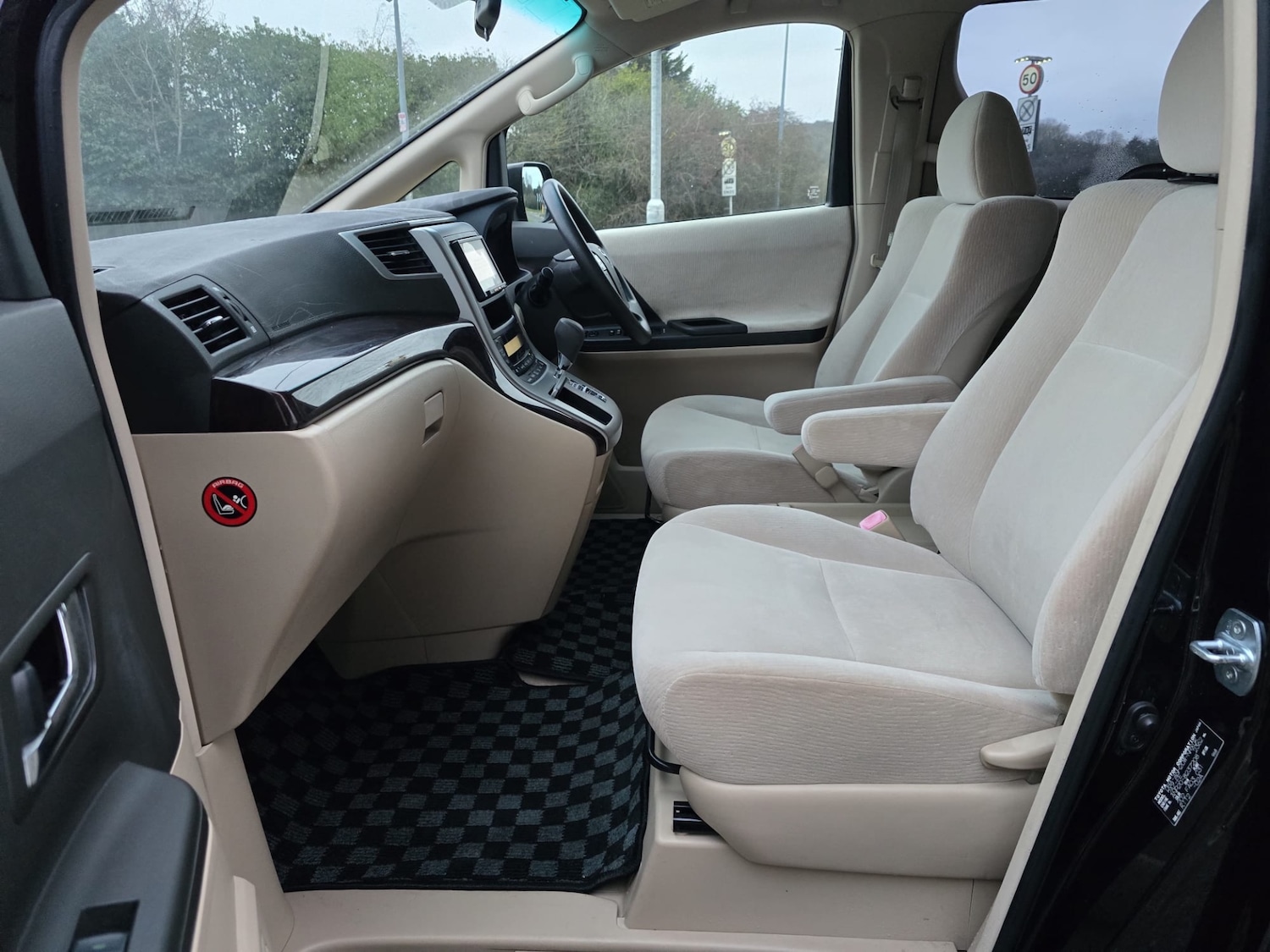 Used Toyota Vellfire 2012 for sale - 76958648: Photo 14