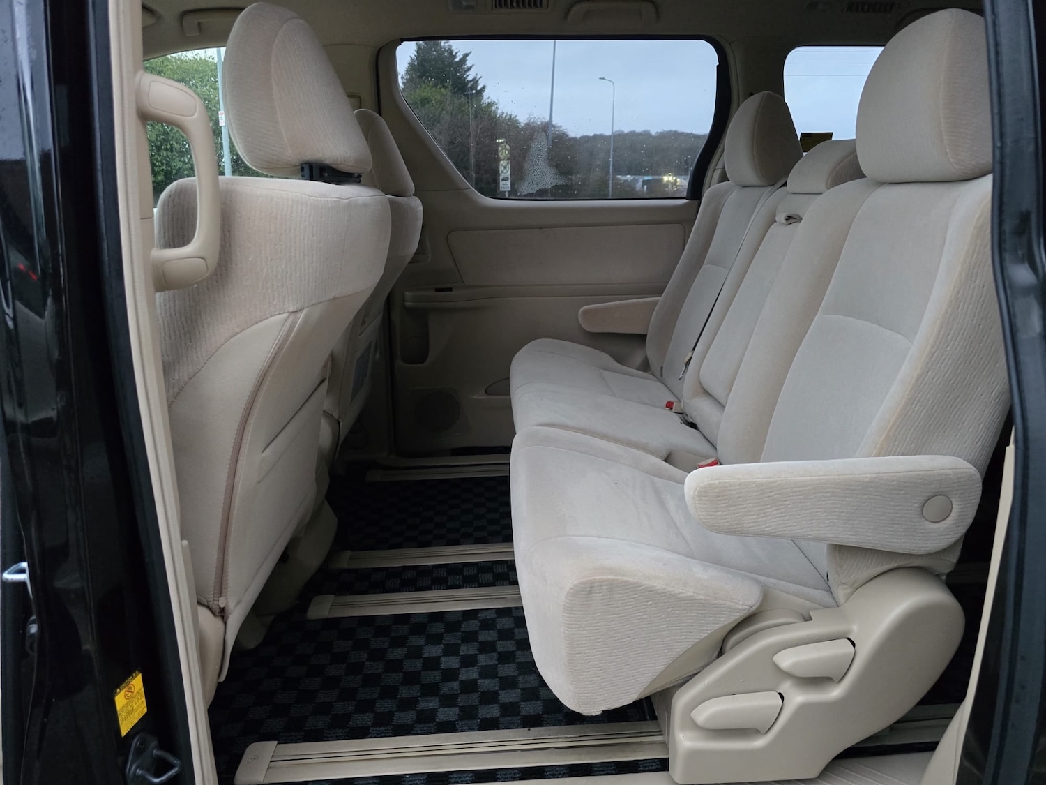 Used Toyota Vellfire 2012 for sale - 76958648: Photo 16