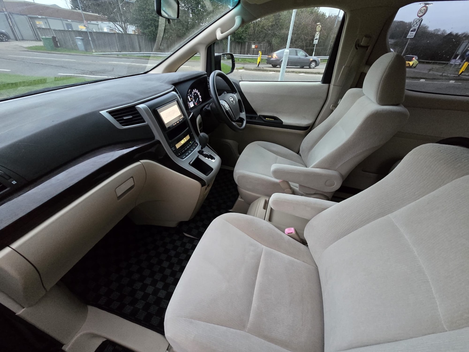 Used Toyota Vellfire 2012 for sale - 76958648: Photo 20