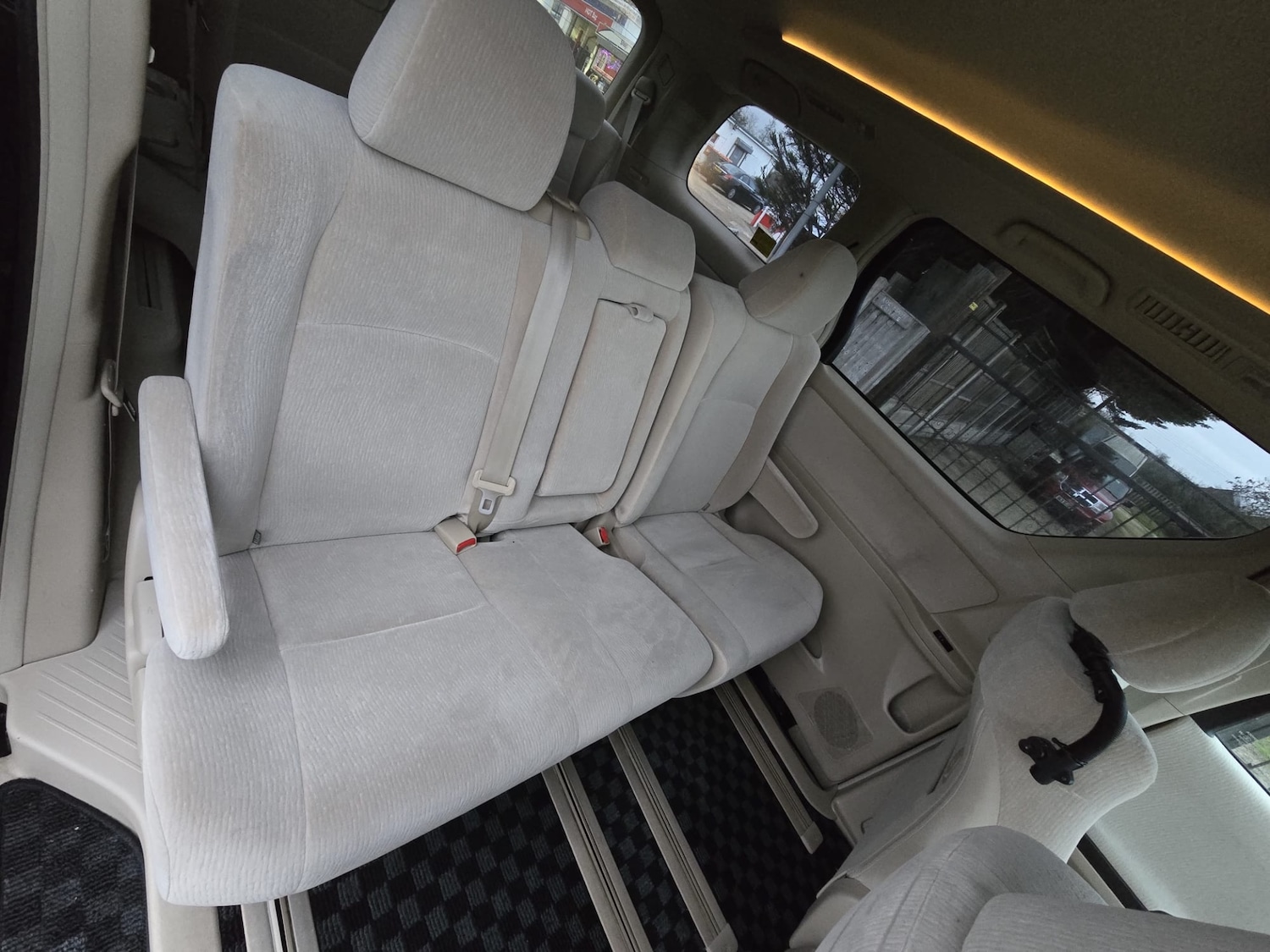 Used Toyota Vellfire 2012 for sale - 76958648: Photo 21