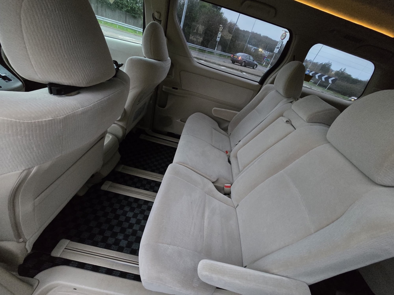 Used Toyota Vellfire 2012 for sale - 76958648: Photo 22